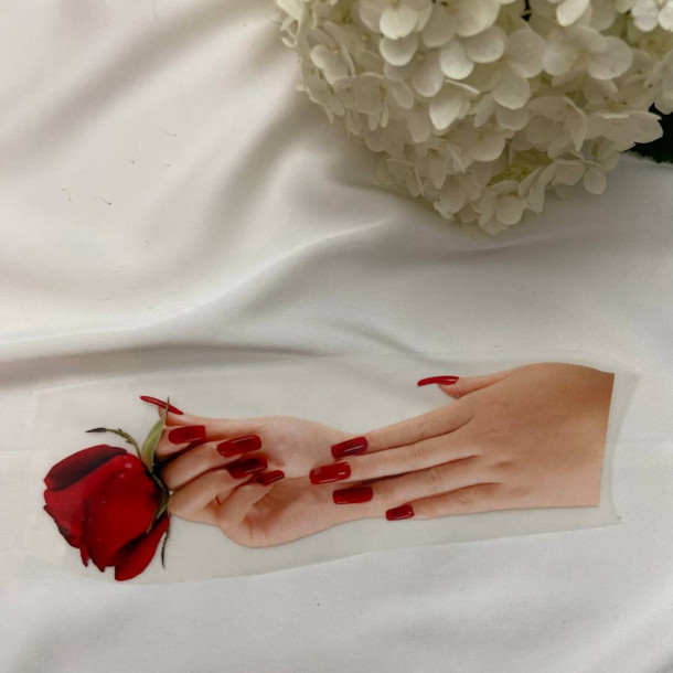 Термоналіпка Руки з розою