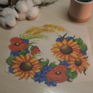 Український віночок соняшники та маки